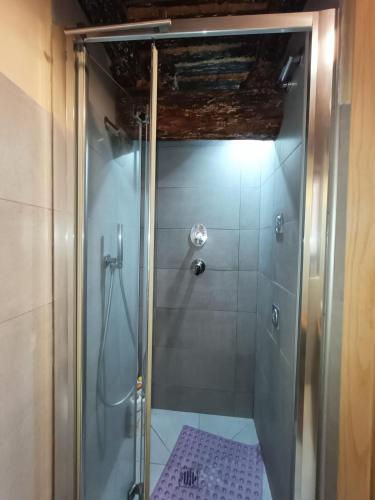 Ducha, La Suite del ponte Paradosso in Viterbo