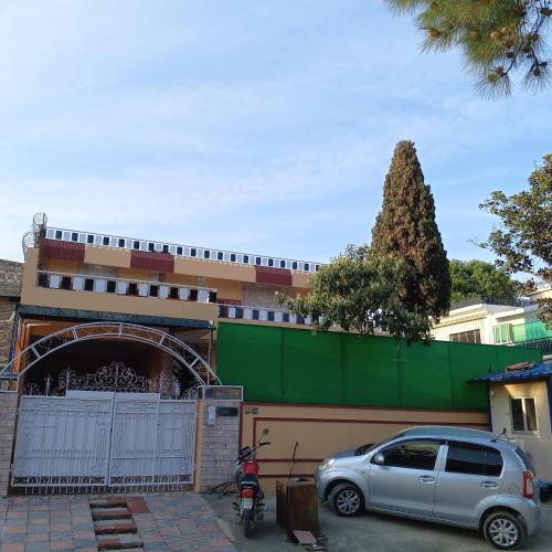 The Elegant Lodge-Guest House - image 11