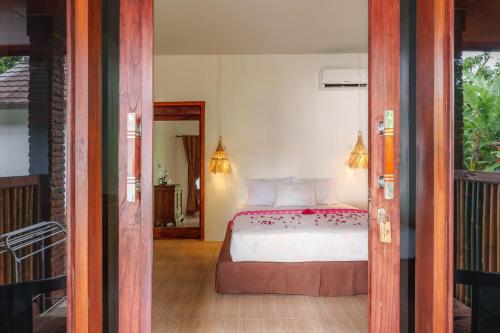 Anjani Larva Cottage - Homestay and Eatery in Senaru