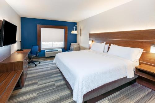 Holiday Inn Express Del Rio an IHG Hotel - image 12