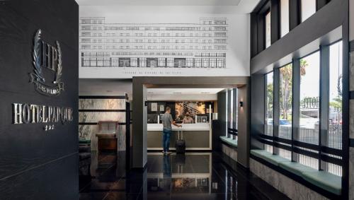 Sercotel Hotel Parque - Tap to explore photos