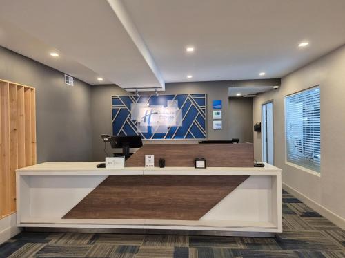 ทัศนียภาพภายนอกโรงแรม, Holiday Inn Express Dryden By IHG in ไดรเด้น (ON)