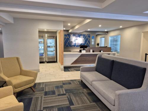 ทัศนียภาพภายนอกโรงแรม, Holiday Inn Express Dryden By IHG in ไดรเด้น (ON)