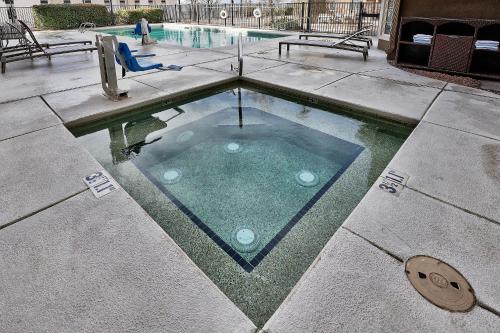 Staybridge Suites - Albuquerque Airport an IHG Hotel - image 10