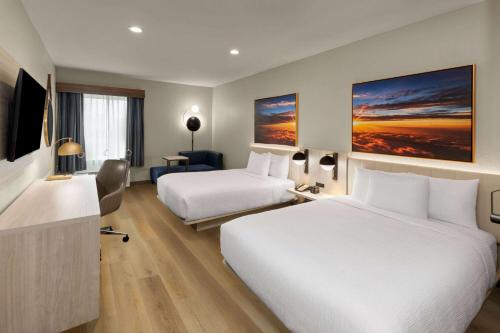 2 double beds