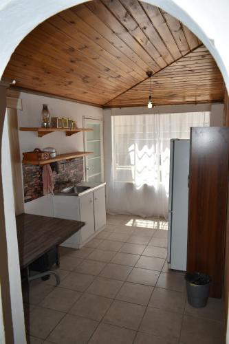 Hantam Kunskamer in คาลวิเนีย