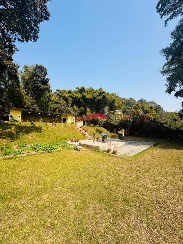 Hotel Tourist Residency And Homeland Forest Villa – Pokhara, FL