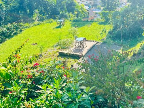Hotel Tourist Residency And Homeland Forest Villa – Pokhara, FL