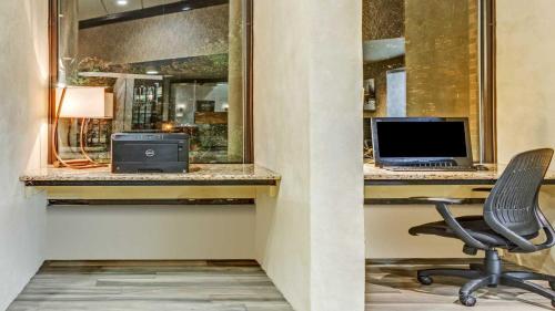 Wyndham Garden York - image 13