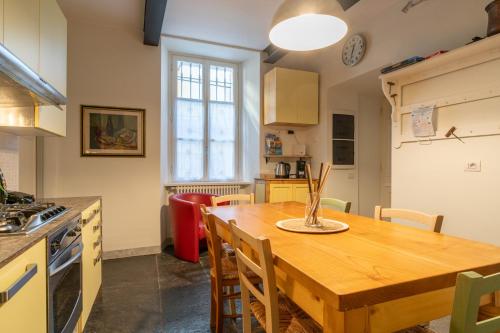 Kitchen, CHIAVE DI VOLTA Lovely Guesthouse with Terrace in Varenna