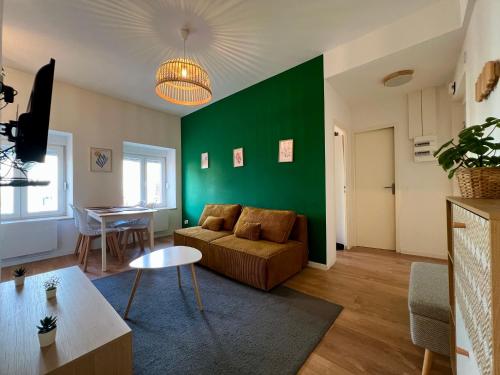 Facilities, La Cour de Clemenceau in Montbeliard