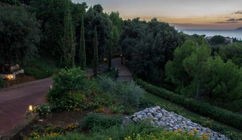 Moresco Park Hotel