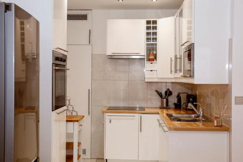 Appartement, deux chambres au pied du métro Montgomery, Brussels (photo 8)