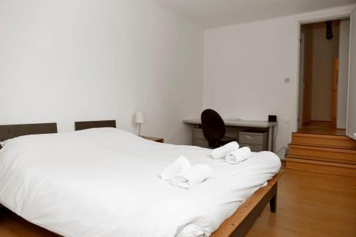 Appartement, deux chambres au pied du métro Montgomery, Brussels (photo 6)