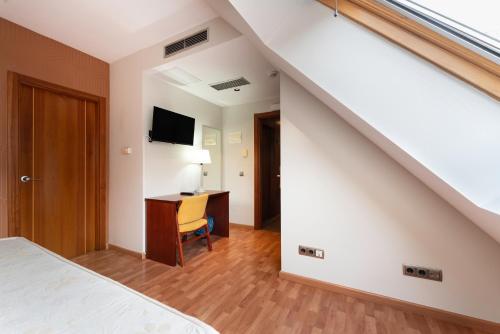 Hotel Doña Urraca - image 9