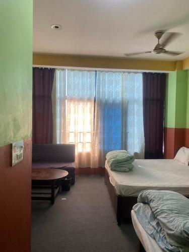 Divya Hotel and Guest House in Mahakali