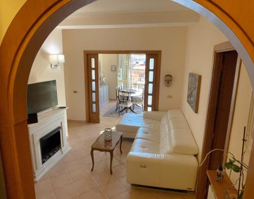 MARIA TERESA Apartment - Sophisticated Living and City Links - Quartiere TRIESTE, Rome (photo 5)