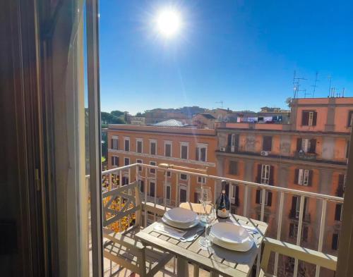 MARIA TERESA Apartment - Sophisticated Living and City Links - Quartiere TRIESTE, Rome (photo 3)