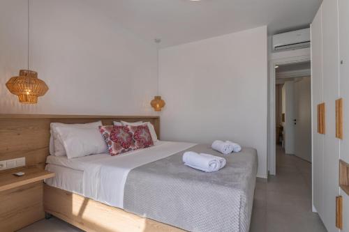 Villa Oneiro, with sea and countryside view Villa Oneiro, with sea and countryside view