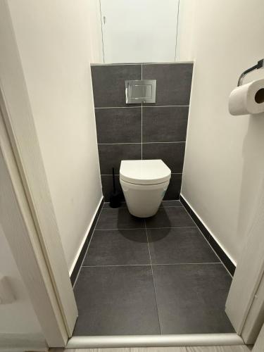 Modern apartment near City Center with easy transport access, Bratislava (Foto 5)