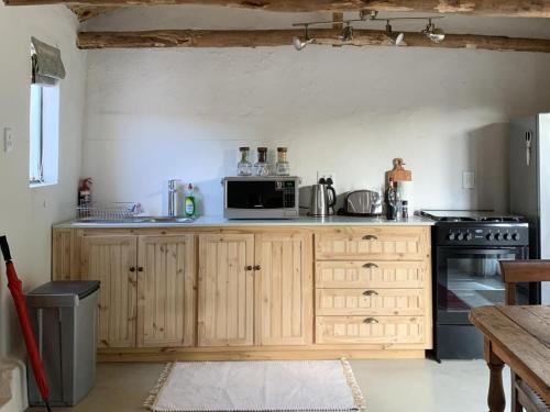 Iekārtas, Aasvogelkrans Farm Cottages & Camping in Nieu-Bethesda