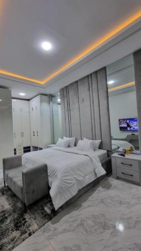 Apartment with Terrace image 10