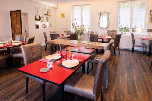 Étterem, Hotel De Paris Jaligny in Jaligny-sur-Besbre