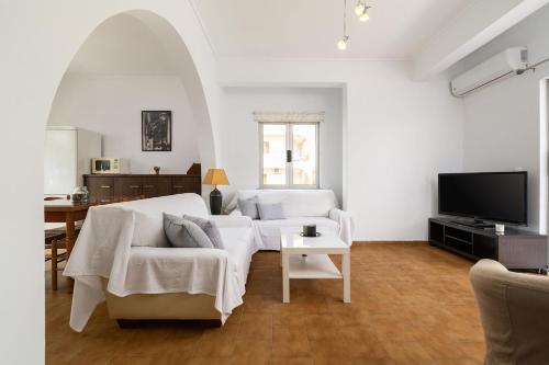 3BD Apt in The Center of Eretria, Eretria (photo 6)