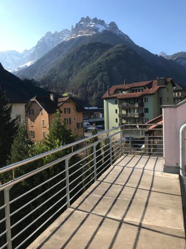 razgled, Beautiful apartment in the center of Switzerland in Erstfeld