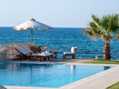 Villa - Beach Front image 10