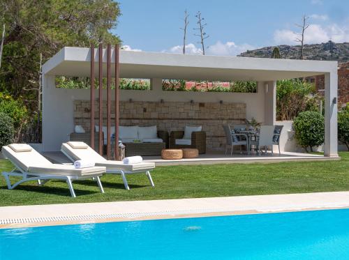 Villa - Beach Front image 9