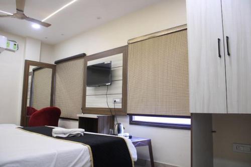 Superior Triple Room image 10