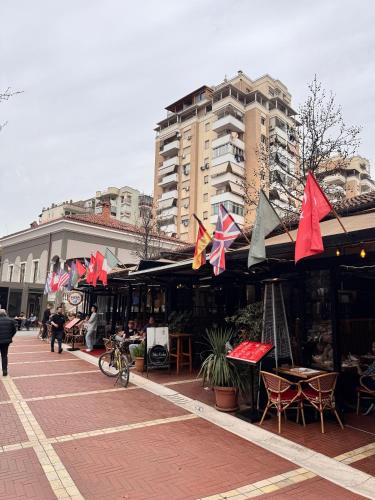 A környék, New Bazaar Hostel in Tirana