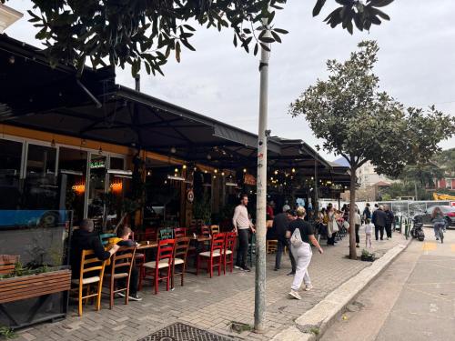 A környék, New Bazaar Hostel in Tirana