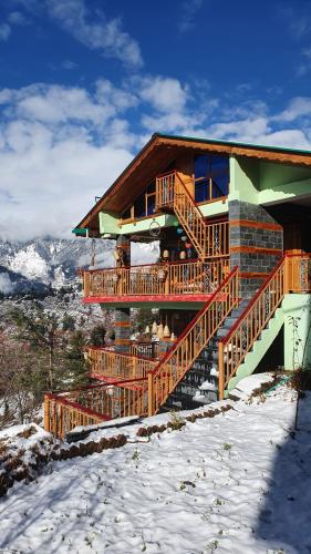 Exterior view, BohOdyssey Hallan a Traditional Village Stay with Panoramic Mountain Views in Bharhka