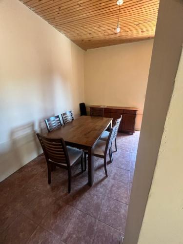 Casa lujo in ทาคัวเร็มโบ