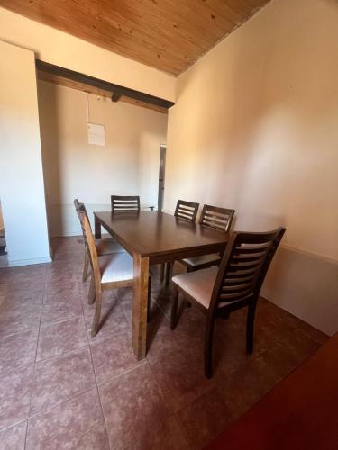 Casa lujo in ทาคัวเร็มโบ