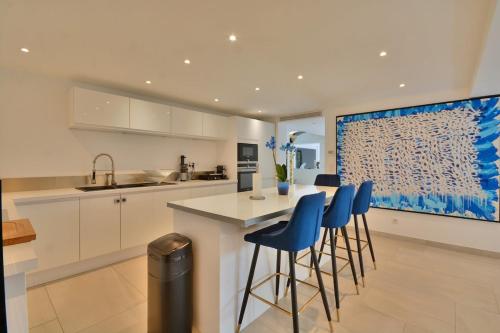 Villa Bella Vista - Luxe - Piscine et Sérénité au Cœur du Cannet (Villa Bella Vista - Luxe - Piscine et Serenite au Cœur du Cannet) in لو كانيه