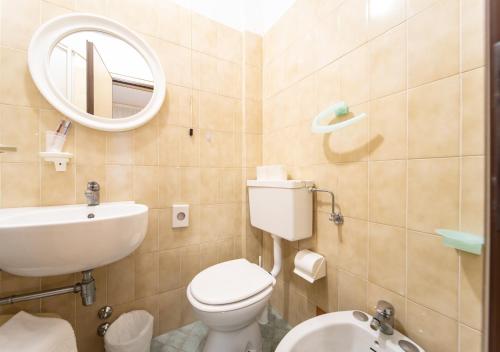 Hotel Cortina - image 8