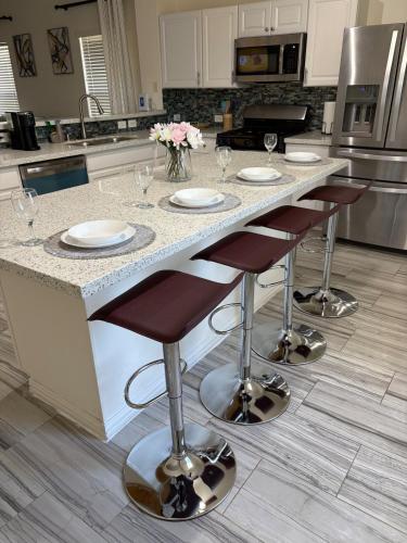 Kitchen, Elegant family home in Cypress