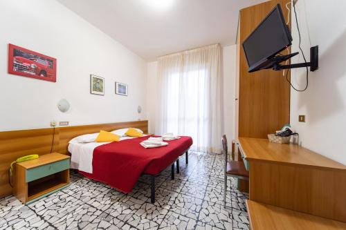 Hotel Cortina - image 2