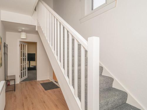 Iekārtas, Charming Family House in Rosewell - Pass the Keys in Poltona