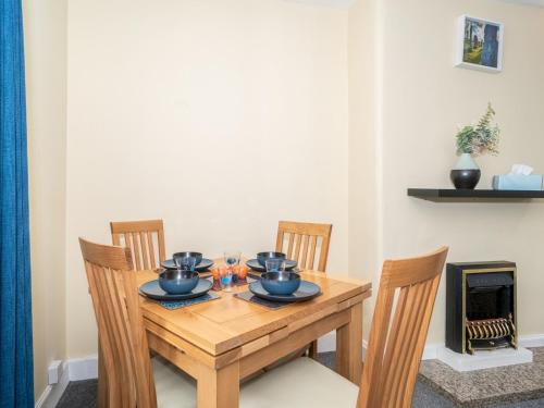 Iekārtas, Charming Family House in Rosewell - Pass the Keys in Poltona