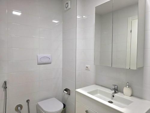 Vista del Mare Apartment 120 - image 2