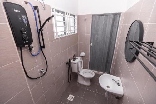 Taiping Bali Home 5R3B, 7mins-Tpg Lake Gardens Taiping Bali Home 5R3B, 7mins-Tpg Lake Gardens