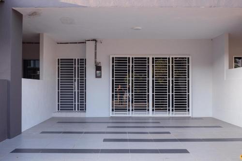 Taiping Bali Home 5R3B, 7mins-Tpg Lake Gardens Taiping Bali Home 5R3B, 7mins-Tpg Lake Gardens