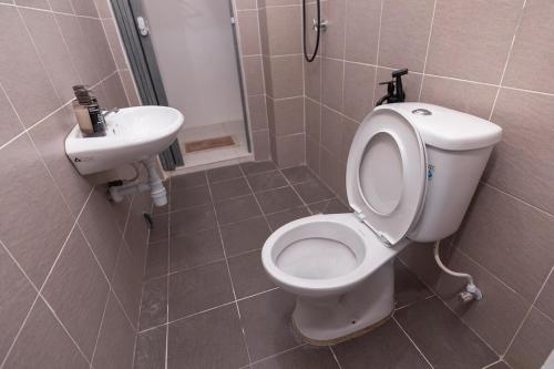 Taiping Bali Home 5R3B, 7mins-Tpg Lake Gardens Taiping Bali Home 5R3B, 7mins-Tpg Lake Gardens