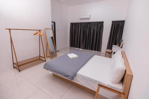 Taiping Bali Home 5R3B, 7mins-Tpg Lake Gardens Taiping Bali Home 5R3B, 7mins-Tpg Lake Gardens