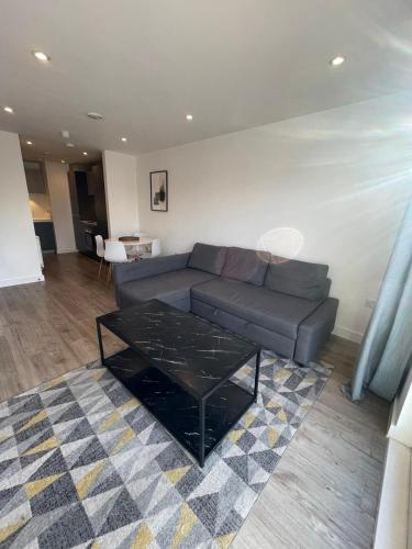 Modern Large Flat 1min to Stockwell Station with Skyscraper View, Londres (photo 2)