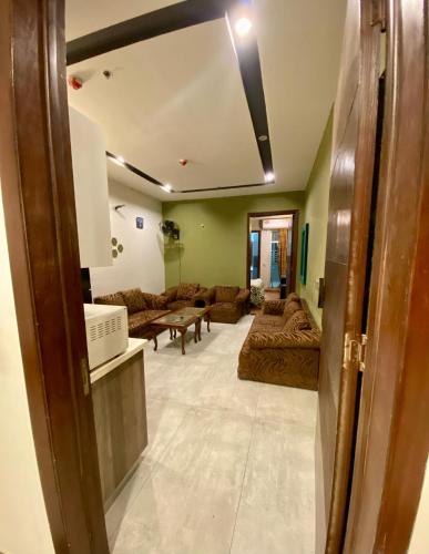 One-Bedroom Apartment image 10